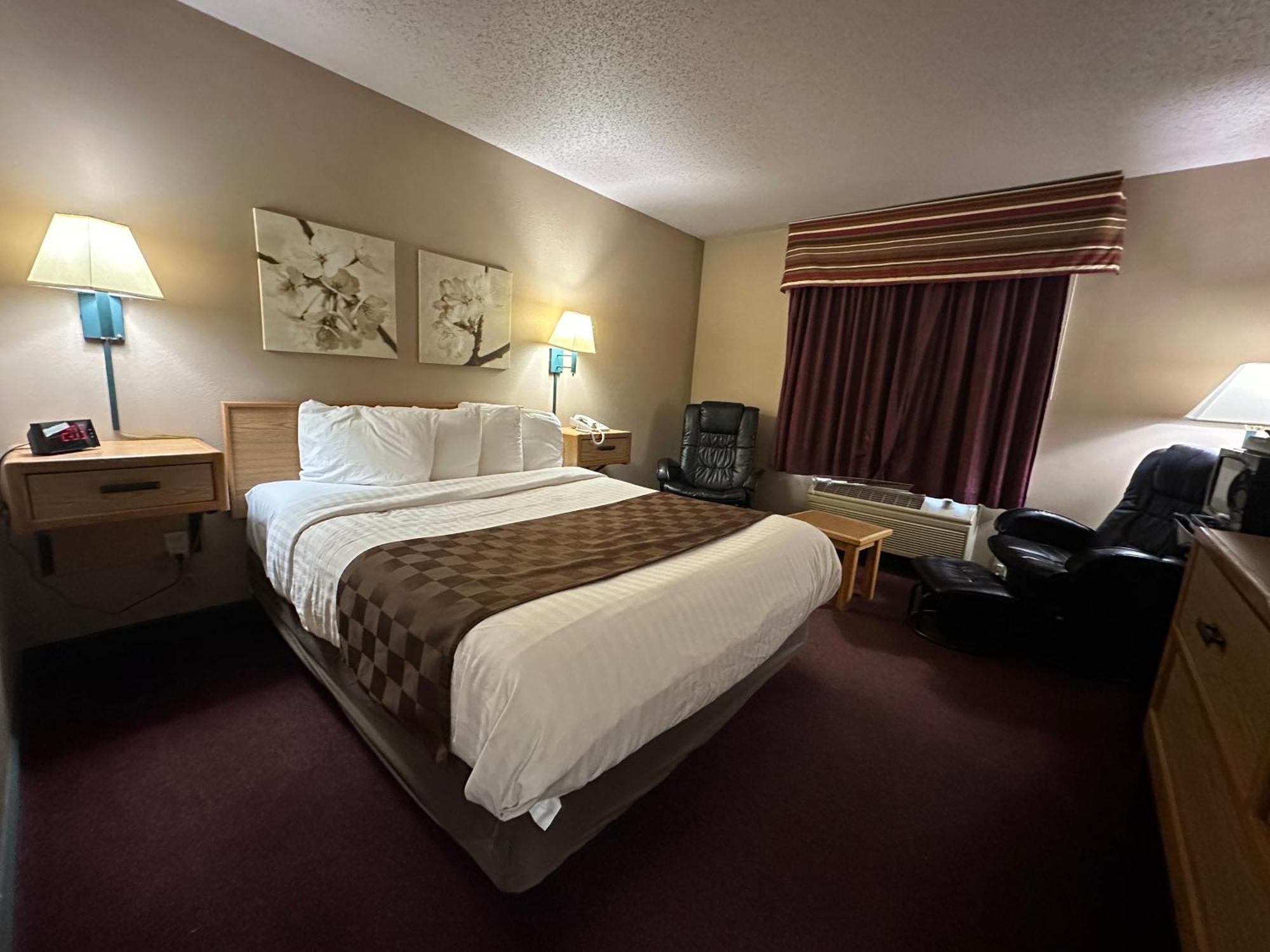 De Smet Super Deluxe Inn & Suites Exterior photo